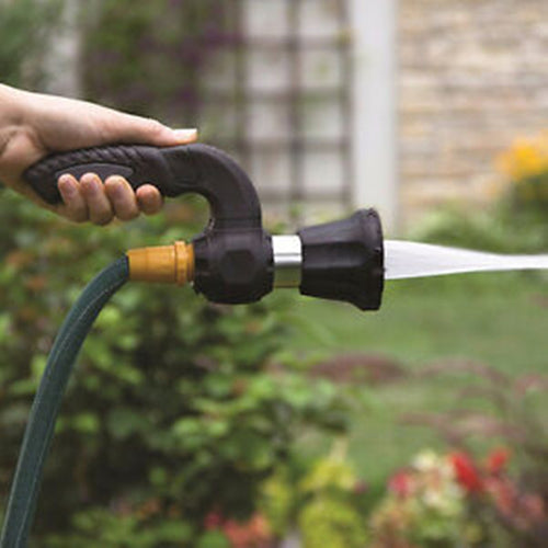 High-pressure garden hose spray nozzle for outdoor cleaning